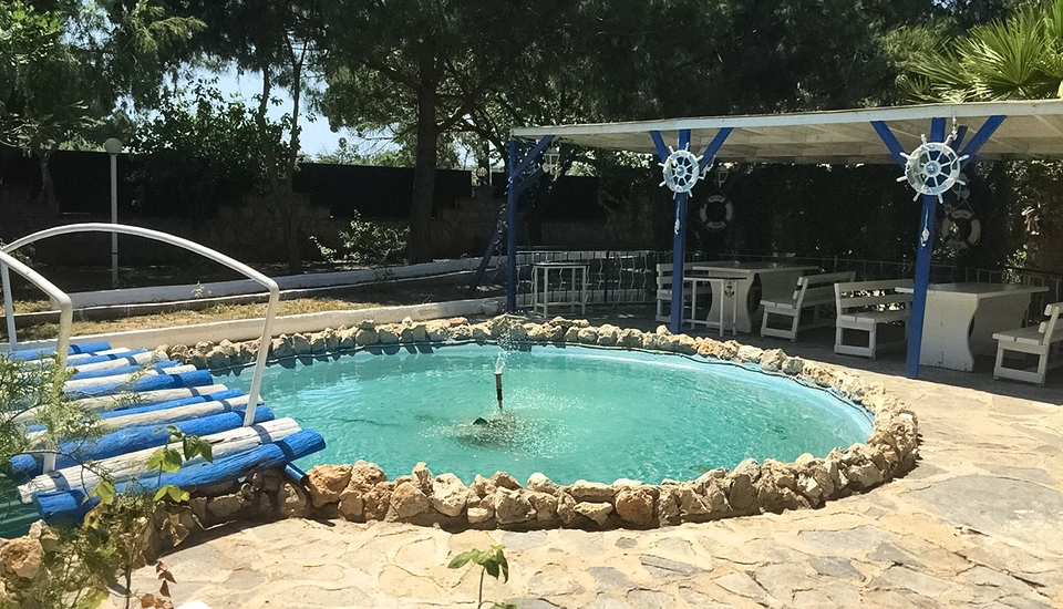 هتل فلورا سوئیت کوش آداسی